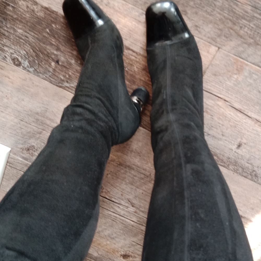 CHANEL suede long boots - Picture 6 of 16